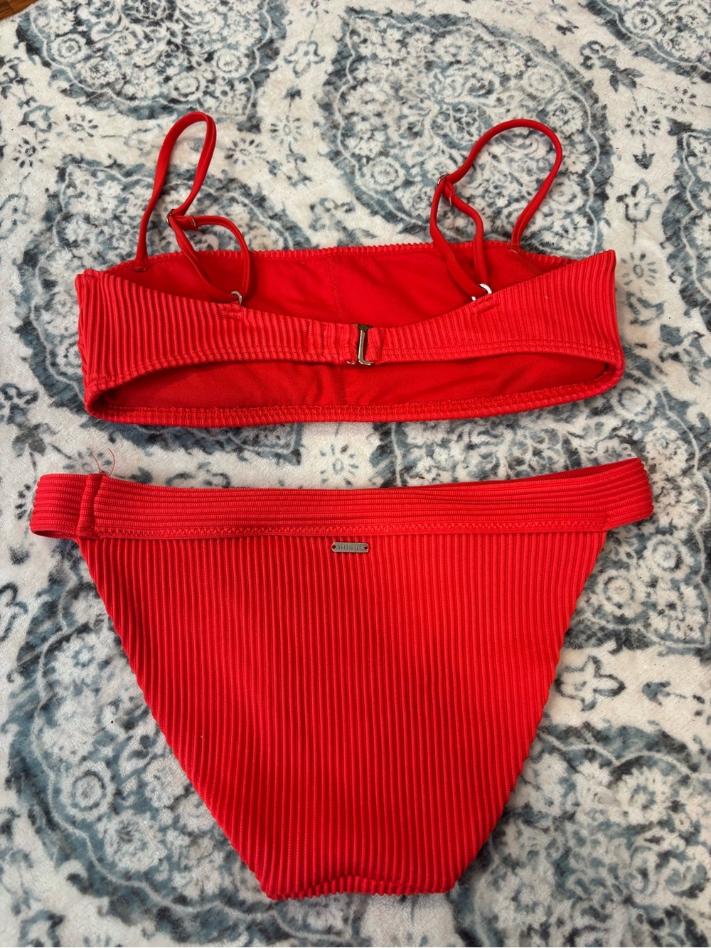 Hollister Red Ribbed Bikini XS - Picture 3 of 5